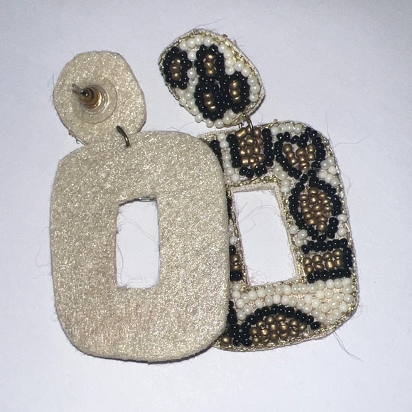 Beaded Geometric Earrings - Picture 2 of 2